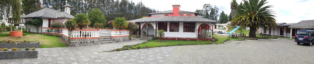 Hosteria San Carlos Tababela Exterior photo