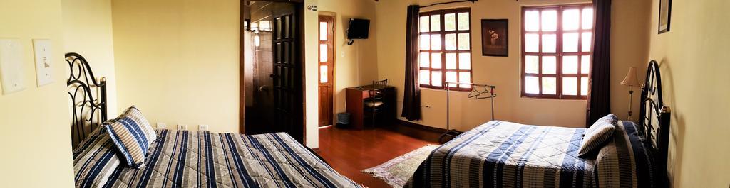 Hosteria San Carlos Tababela Room photo