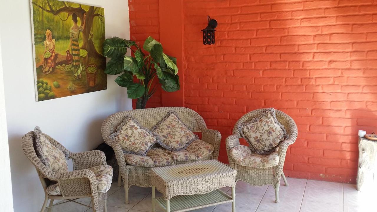 Hosteria San Carlos Tababela Exterior photo